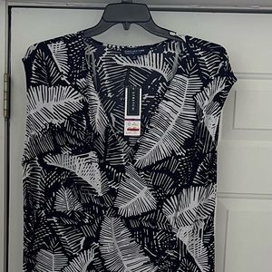 Women’s faux wrap dress. Jones New York. Size 2X. Sleeveless.